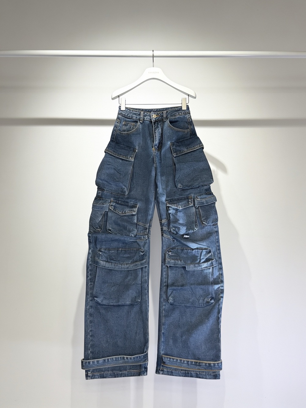 Women’s Straight-Leg Cargo Jeans in Dark Blue